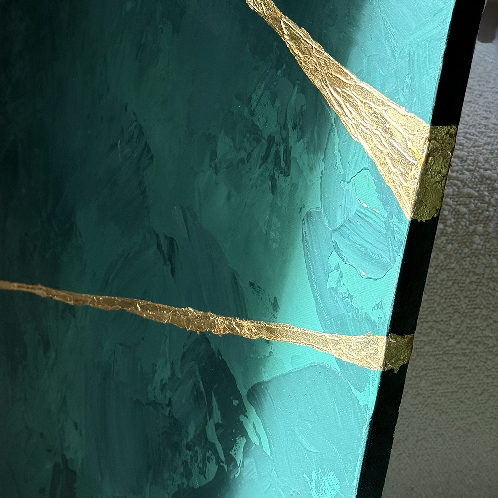 Kintsugi detail